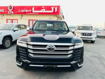 Toyota land cruiser LC300 VXR 4.0L petrol 2023