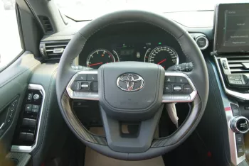 LHD -Toyota Land Cruiser LC 300 3.5L V6 PETROL VXR AUTO 2023