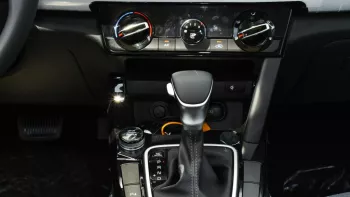 New Kia Seltos 1.6L 4Cyl FWD 2023 | Dubai Export Auto