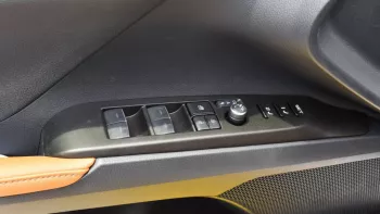 Toyota Camry Hybrid Lumiere 2.5L 2023 FWD