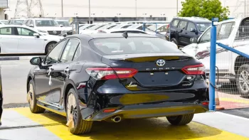 2023 Toyota Camry Hybrid Lumiere 2.5L 4Cyl FWD