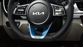 2023 Kia Seltos FWD 1.6L 4Cyl