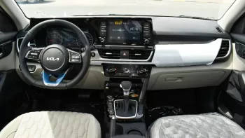 2023 Kia Seltos FWD 1.6L 4Cyl