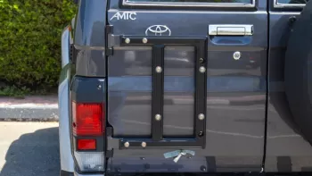 Toyota Land Cruiser Hard roof 2023 4WD 3.5L
