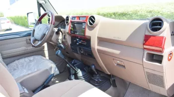 Toyota Land Cruiser Hard roof 2023 4WD 3.5L