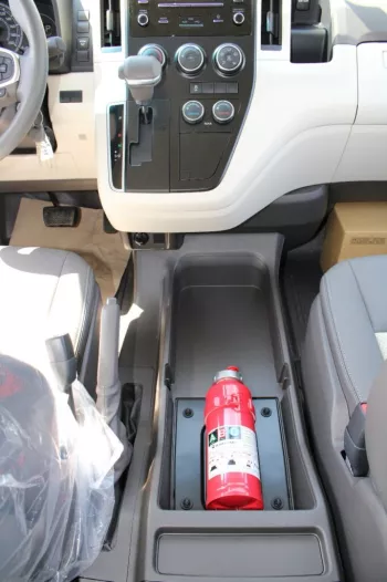 LHD - TOYOTA HIACE 2.8L DIESEL 13 SEATER HR GL AUTO 2023