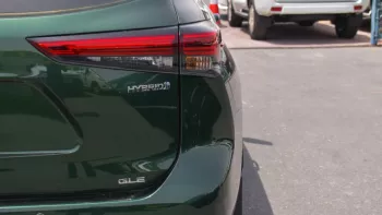 Toyota Highlander GLE Hybrid 2.5L V4 AWD 2023