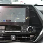 Toyota Highlander GLE Hybrid 2.5L V4 AWD 2023 - Thumbnail 16