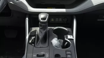 Toyota Highlander GLE Hybrid 2.5L V4 AWD 2023