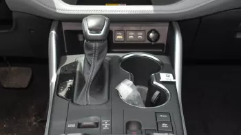 Toyota Highlander GLE Hybrid 2.5L V4 AWD 2023