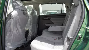 Toyota Highlander GLE Hybrid 2.5L V4 AWD 2023
