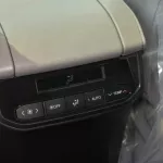 Toyota Highlander GLE Hybrid 2.5L V4 AWD 2023 - Thumbnail 20