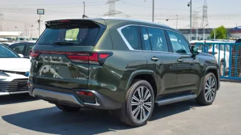 Lexus LX600 Signature Edition 3.5L V6 2023