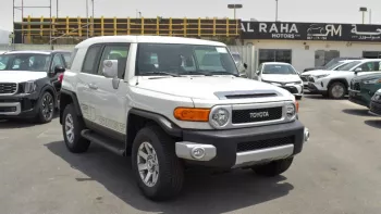 Toyota FJ Cruiser 4WD V6 2023