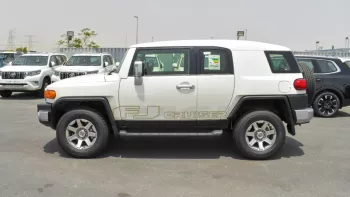 Toyota FJ Cruiser 4WD V6 2023
