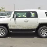 Toyota FJ Cruiser 4WD V6 2023 - Thumbnail 8