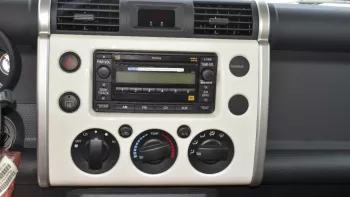 Toyota FJ Cruiser 4WD V6 2023
