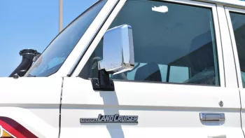 Toyota Land Cruiser Hard Roof LX V8 4WD 2023