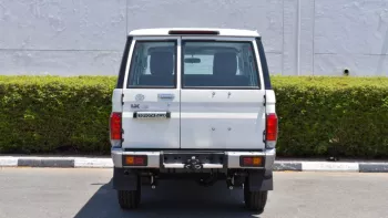 Toyota Land Cruiser Hard Roof LX V8 4WD 2023