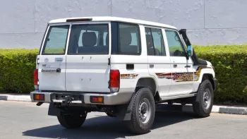 Toyota Land Cruiser Hard Roof LX V8 4WD 2023