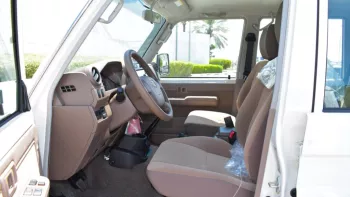 Toyota Land Cruiser Hard Roof LX V8 4WD 2023