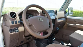 Toyota Land Cruiser Hard Roof LX V8 4WD 2023