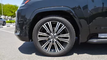 Lexus LX600 Signature Edition 2023 4WD 3.5L V6