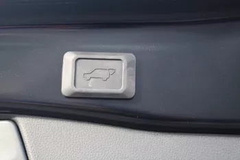 LHD - TOYOTA RAV4 2.5L PETROL 4WD XLE- AUTO - 2023