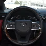 2022 MODEL TOYOTA LAND CRUISER SAHARA EDITION V6 3.3L DIESEL TWIN TURBO 4-SEATER AUTOMATIC - Thumbnail 11