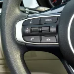 Kia K5 FWD 2023 V4 Mid Option - Thumbnail 10