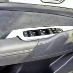 Kia Sportage 2023 FWD 2.0L V4 Full option - Thumbnail 6