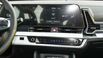 Kia Sportage 2023 FWD 2.0L V4 Full option
