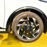 Kia Sportage 2023 FWD 2.0L V4 Full option - Thumbnail 18