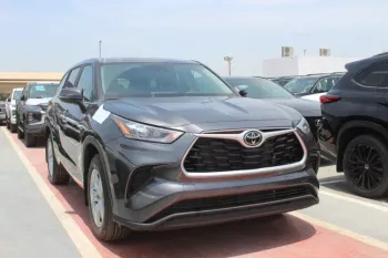 TOYOTA HIGHLANDER LE AWD 2.4L PETROL 2023