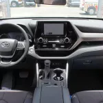 TOYOTA HIGHLANDER LE AWD 2.4L PETROL 2023 - Thumbnail 17