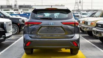 Toyota Highlander Hybrid GLE FWD 2.5L 2023