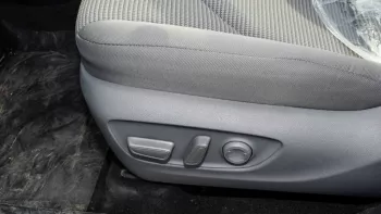 Toyota Highlander Hybrid GLE FWD 2.5L 2023