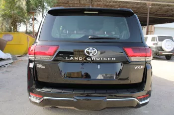 LHD - TOYOTA LANDCRUISER 300 3.5L V6 PET TWIN TURBO VXR AUTOMATIC 2023