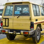 Toyota Land Cruiser Hard Roof V6 2023 With Winch - Thumbnail 6
