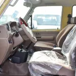 Toyota Land Cruiser Hard Roof V6 2023 With Winch - Thumbnail 8
