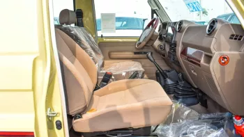 Toyota Land Cruiser Hard Roof V6 2023 With Winch