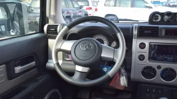 TOYOTA FJ CRUISER 4.0L V6 2023 EXPORT PRICE