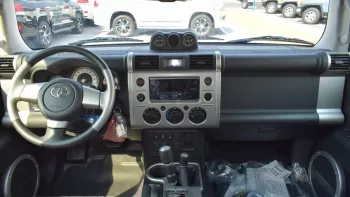 TOYOTA FJ CRUISER 4.0L V6 2023 EXPORT PRICE