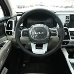 KIA SORENTO 2023 V4 FWD 5DOORS - Thumbnail 15