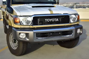 2023 TOYOTA LAND CRUISER 79 SINGLE CAB PICKUP DLX V8 4.5L DIESEL 4WD MANUAL TRANSMISSION