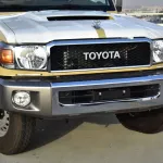 2023 TOYOTA LAND CRUISER 79 SINGLE CAB PICKUP DLX V8 4.5L DIESEL 4WD MANUAL TRANSMISSION - Thumbnail 2