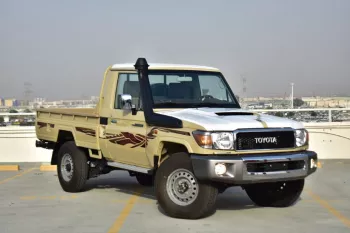 2023 TOYOTA LAND CRUISER 79 SINGLE CAB PICKUP DLX V8 4.5L DIESEL 4WD MANUAL TRANSMISSION