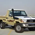 2023 TOYOTA LAND CRUISER 79 SINGLE CAB PICKUP DLX V8 4.5L DIESEL 4WD MANUAL TRANSMISSION - Thumbnail 3