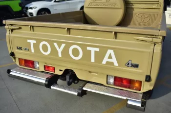 2023 TOYOTA LAND CRUISER 79 SINGLE CAB PICKUP DLX V8 4.5L DIESEL 4WD MANUAL TRANSMISSION