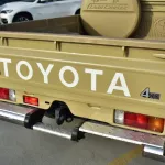 2023 TOYOTA LAND CRUISER 79 SINGLE CAB PICKUP DLX V8 4.5L DIESEL 4WD MANUAL TRANSMISSION - Thumbnail 5